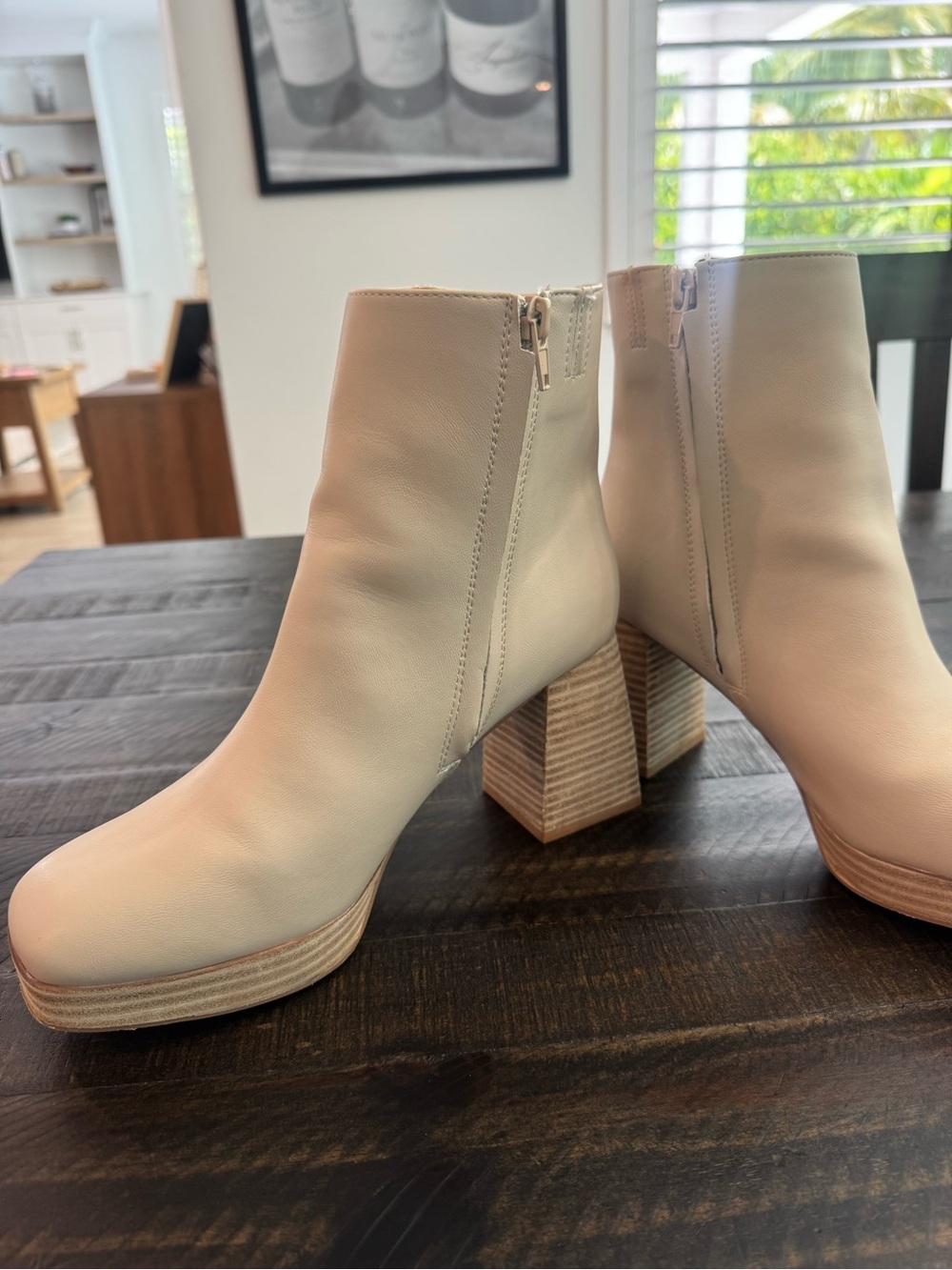 Women's Mi.iM Cream Leather Block Heel Ankle Boots